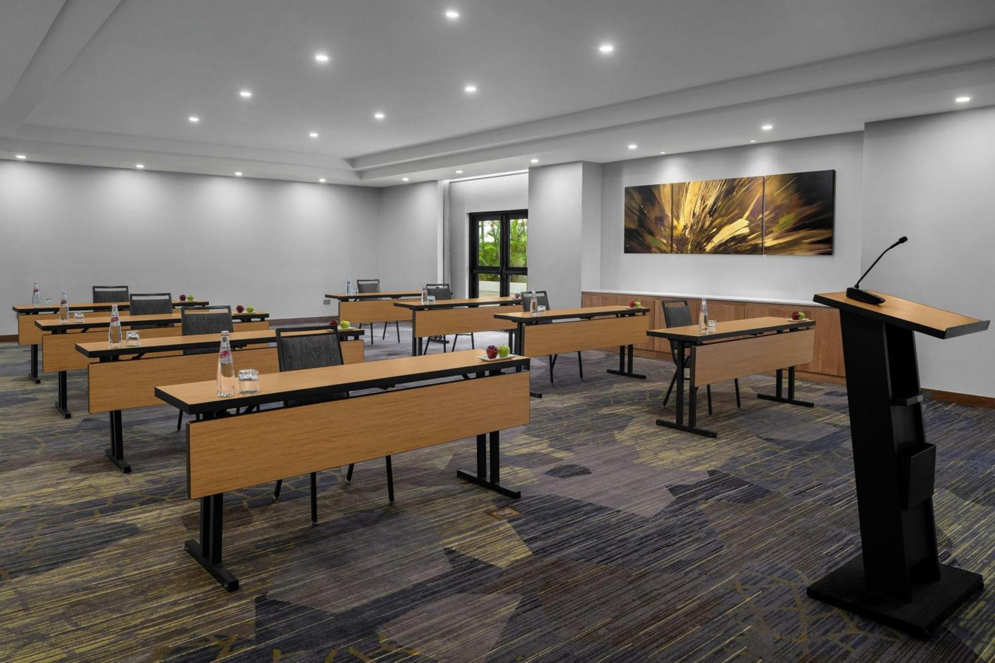 Courtyard By Marriott Port Of Spain Exterior photo