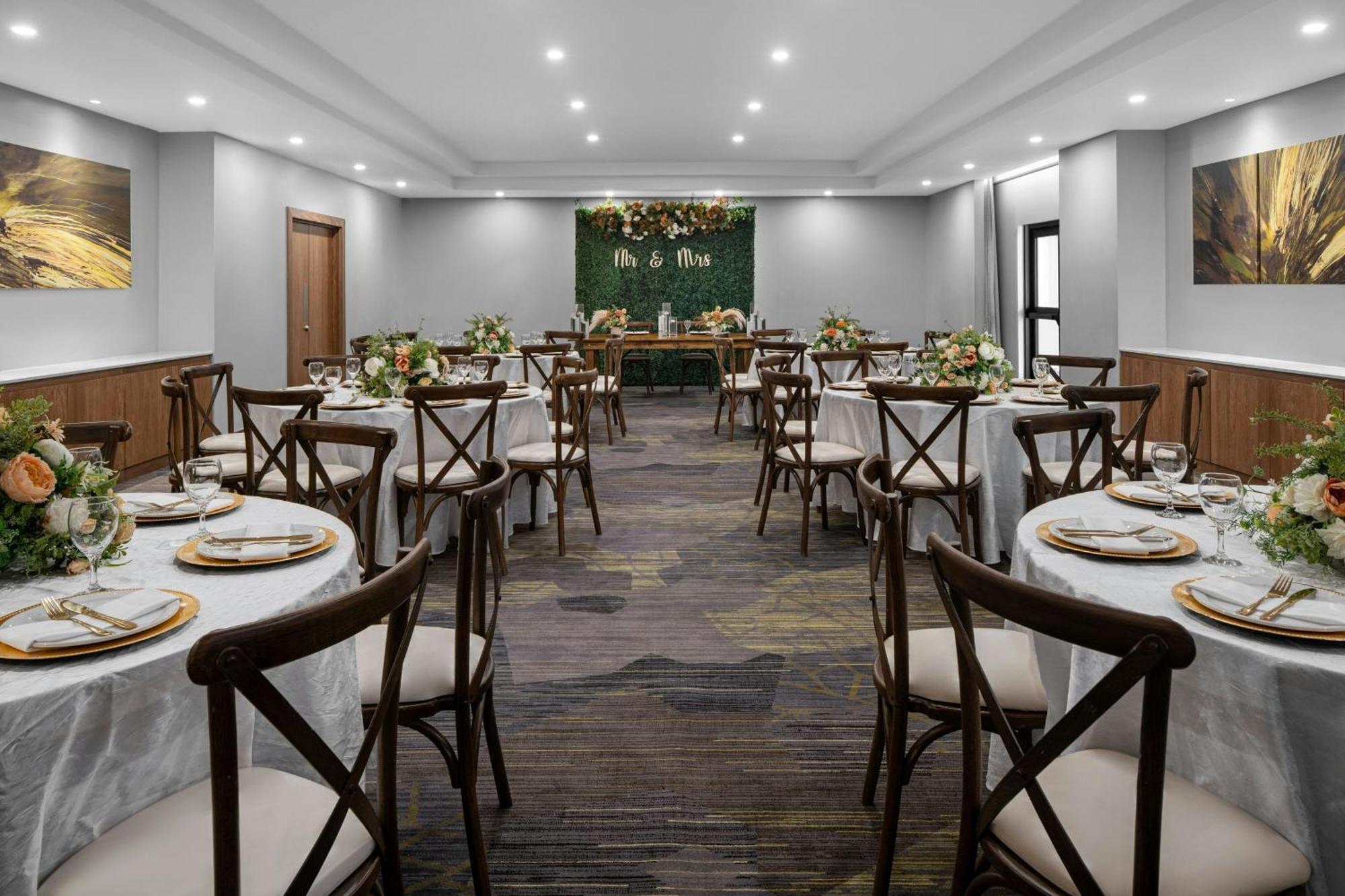 Courtyard By Marriott Port Of Spain Exterior photo